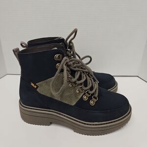 Teva Lace-Up Boots in Navy and Olive